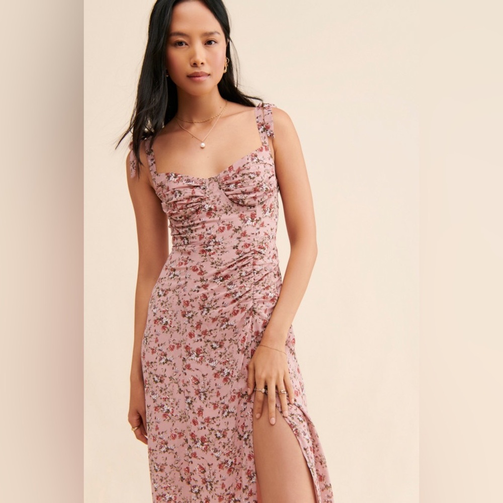 Astr Blush Floral Midi Dress